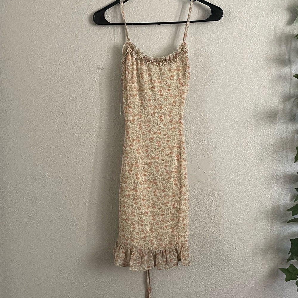 Floral beige dress